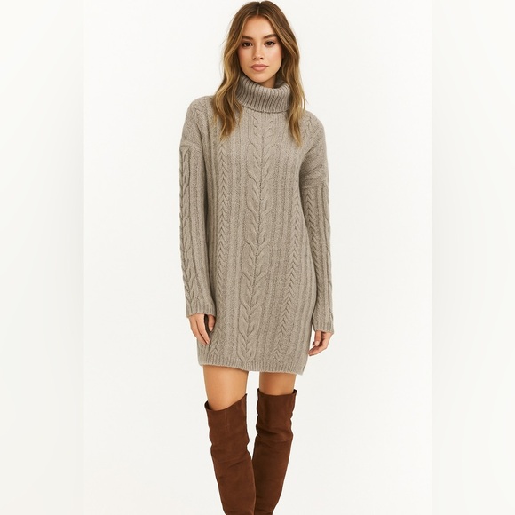 Neiman Marcus Dresses & Skirts - Vintage Neiman Marcus 100% cashmere cable knit long line turtleneck sweater. OS